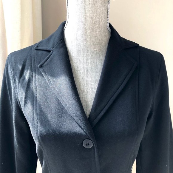 NWOT Kenzie Flutter Sleeve Fitted Black Blazer - Picture 5 of 15